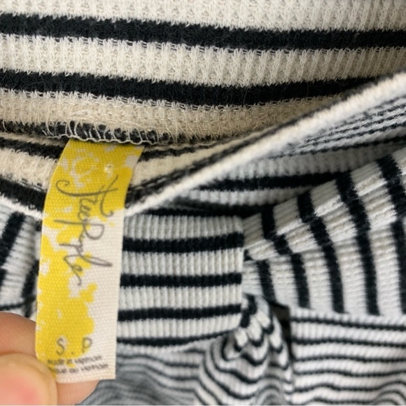 Free People sz S All Tied Up Layered Skirt Cream Black Striped Stretch Knit - Picture 6 of 8